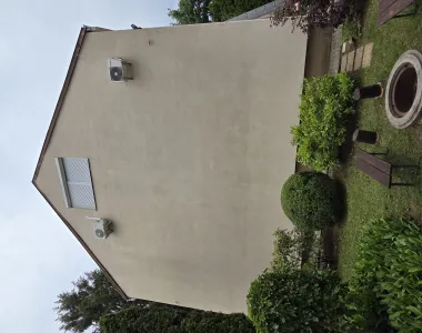 Homlokzat tisztítás után