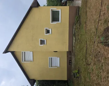 Homlokzat tisztítás után